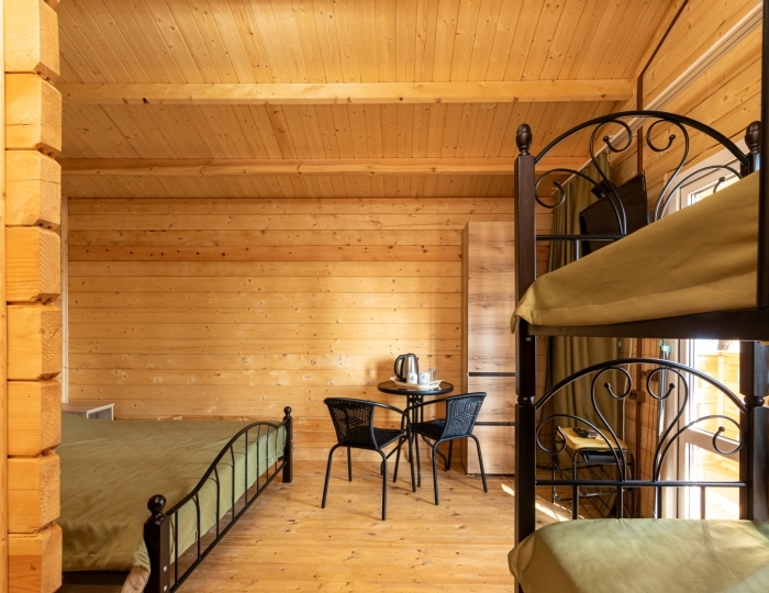 Повышенной комфортности 4-местный 1-комнатный деревянный домик - Пансионат «Солнечный» Холодная речка