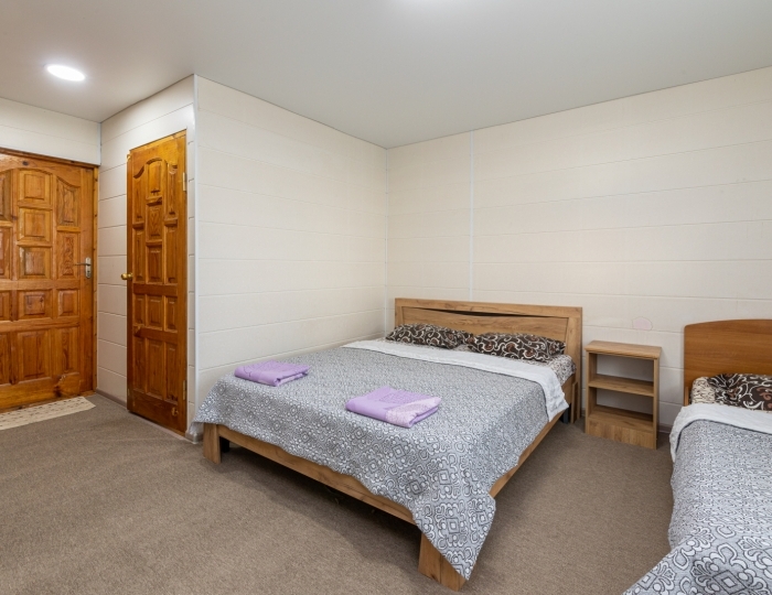 Стандарт 3-местный 1-комнатный в корпусе на пляже - Пансионат «Солнечный» Холодная речка